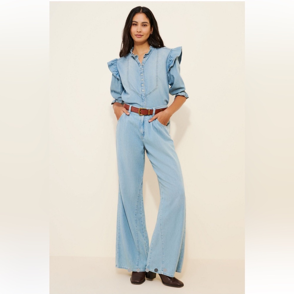 We The Free Sheridan Trouser Flare Jeans in size 24.
